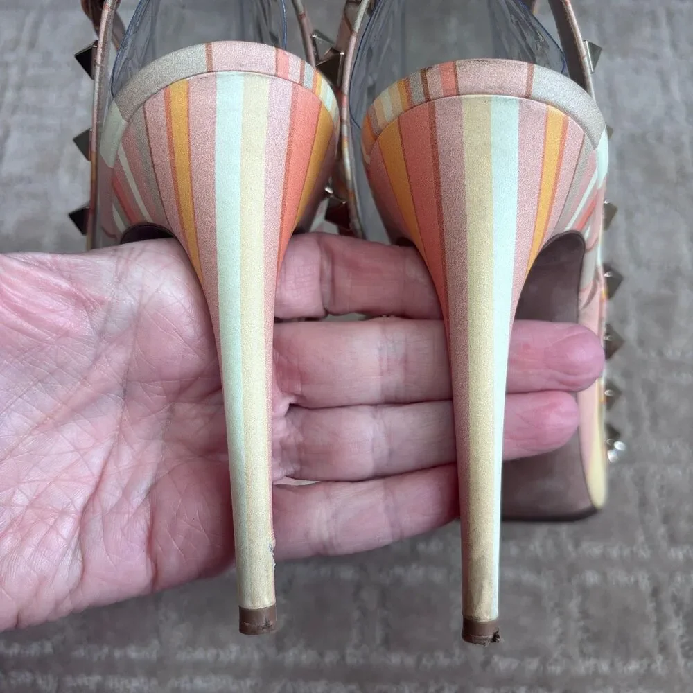 Valentino Garavani Rockstud Pumps Women's IT 40 Pointed Toe Stiletto Heel Chic